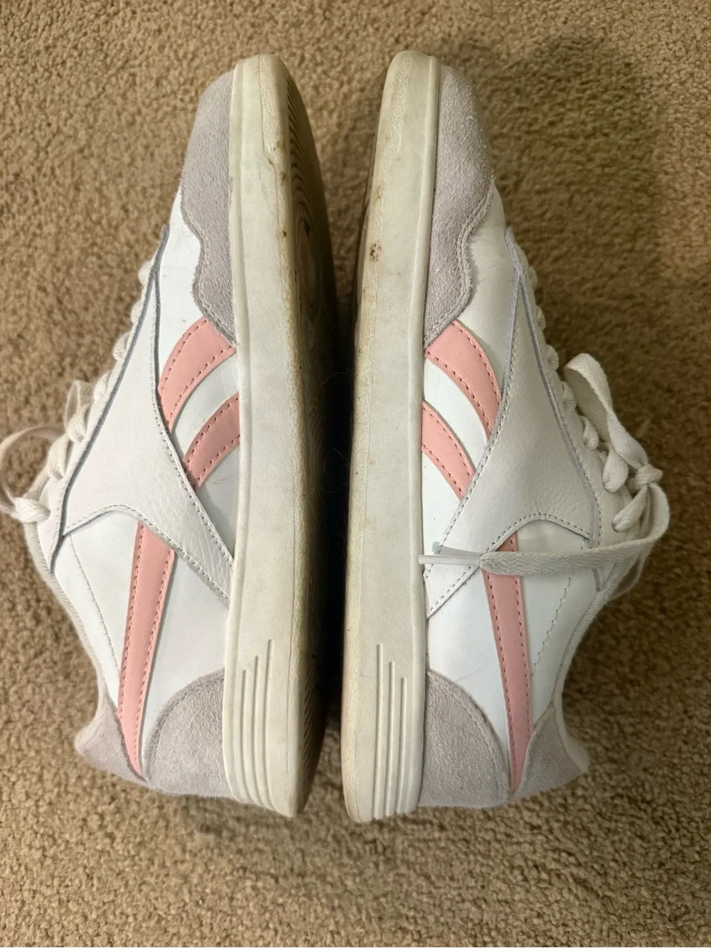 Reebok Women’s White and Pink Accent Low-Top Sneakers
